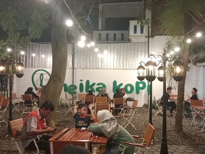 heika kopi, tempat nongkrong murah di karanganyar